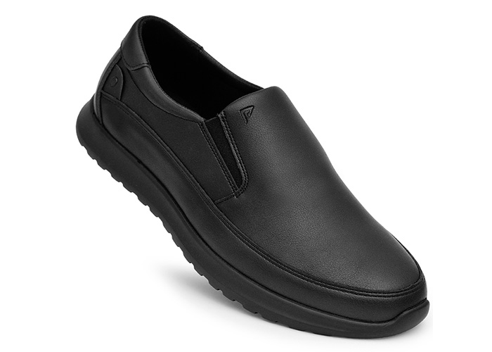 Hilton Black фото